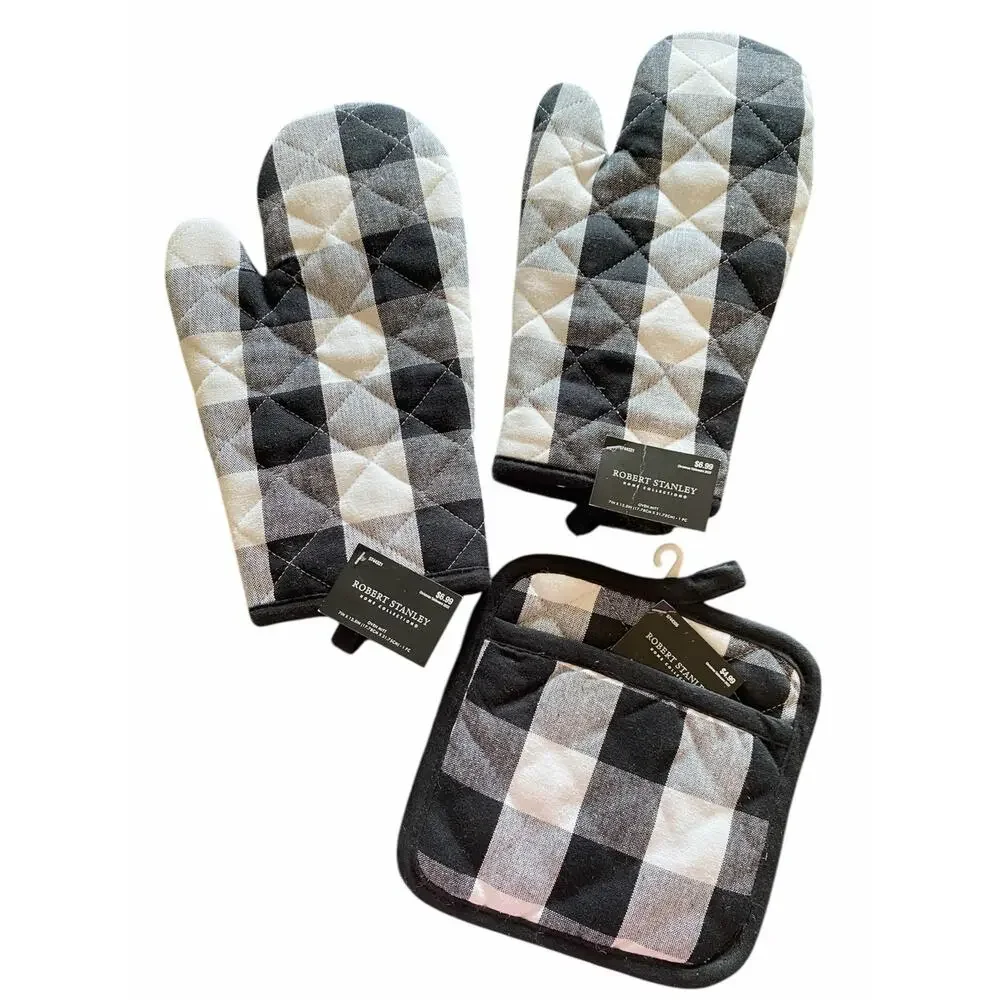 Robert Stanley Home Coll Black and White Buffalo Plaid Oven Mitts & Pot Holder